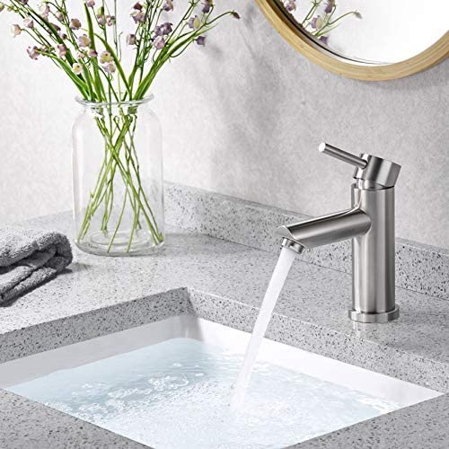 Rubinetto per lavabo da bagno in nichel spazzolato in acciaio inossidabile certificato Aquacubic cUPC